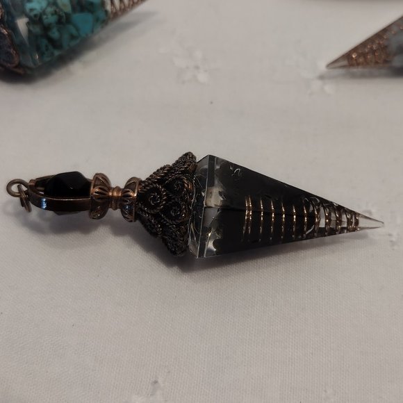 Black Agate Chip Crystal Pendulum - Picture 4 of 6